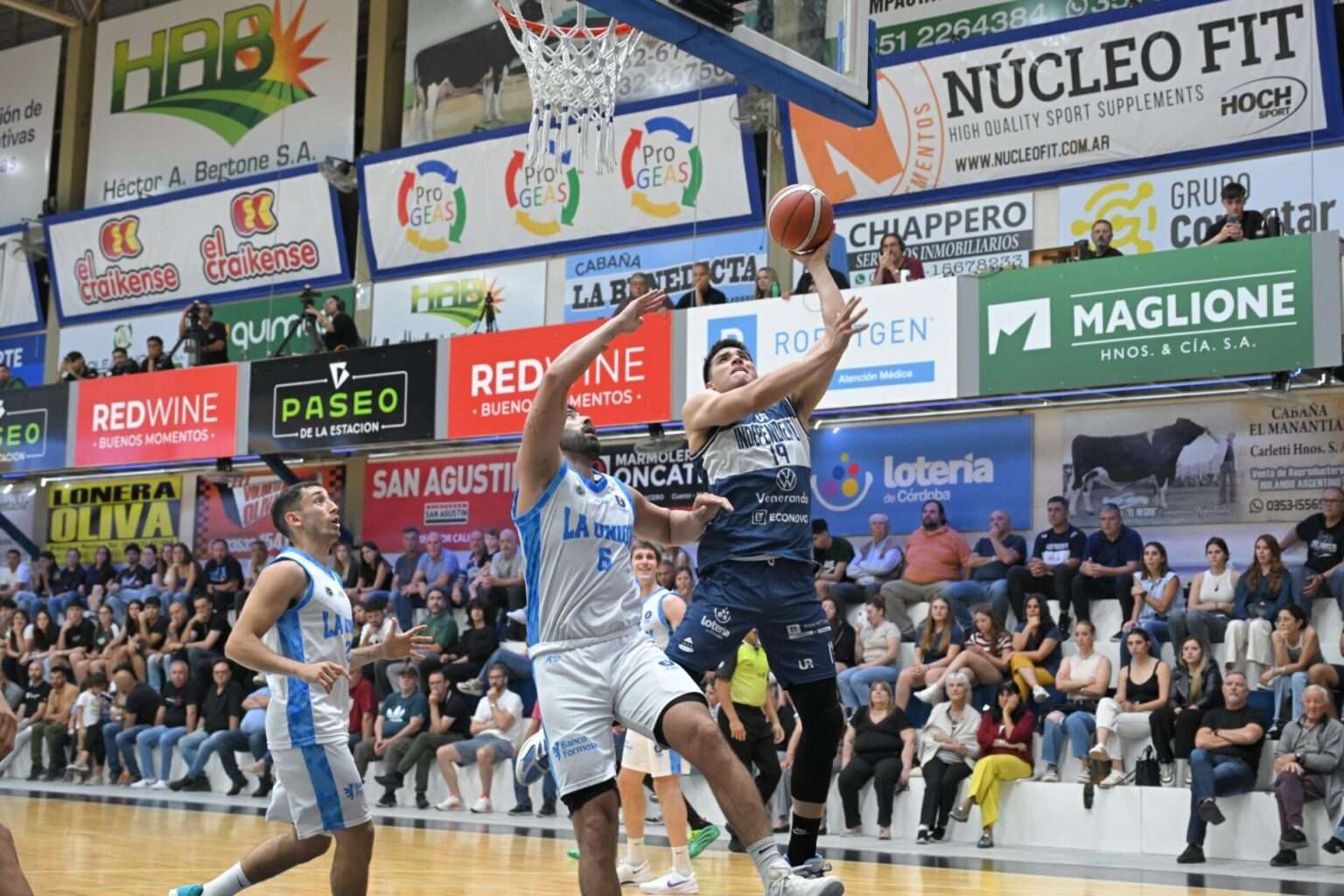 Rolando Exequiel Vallejos (25 años), nacido en Oliva fue la gran figura.