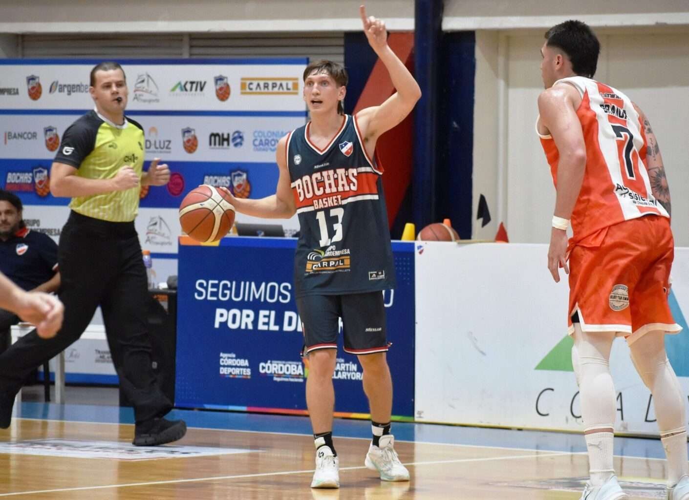 El cruzdelejeño Juan Cruz Frontera aportó 21 puntos y 9 rebotes para ser el de mejor valoración del Bochas