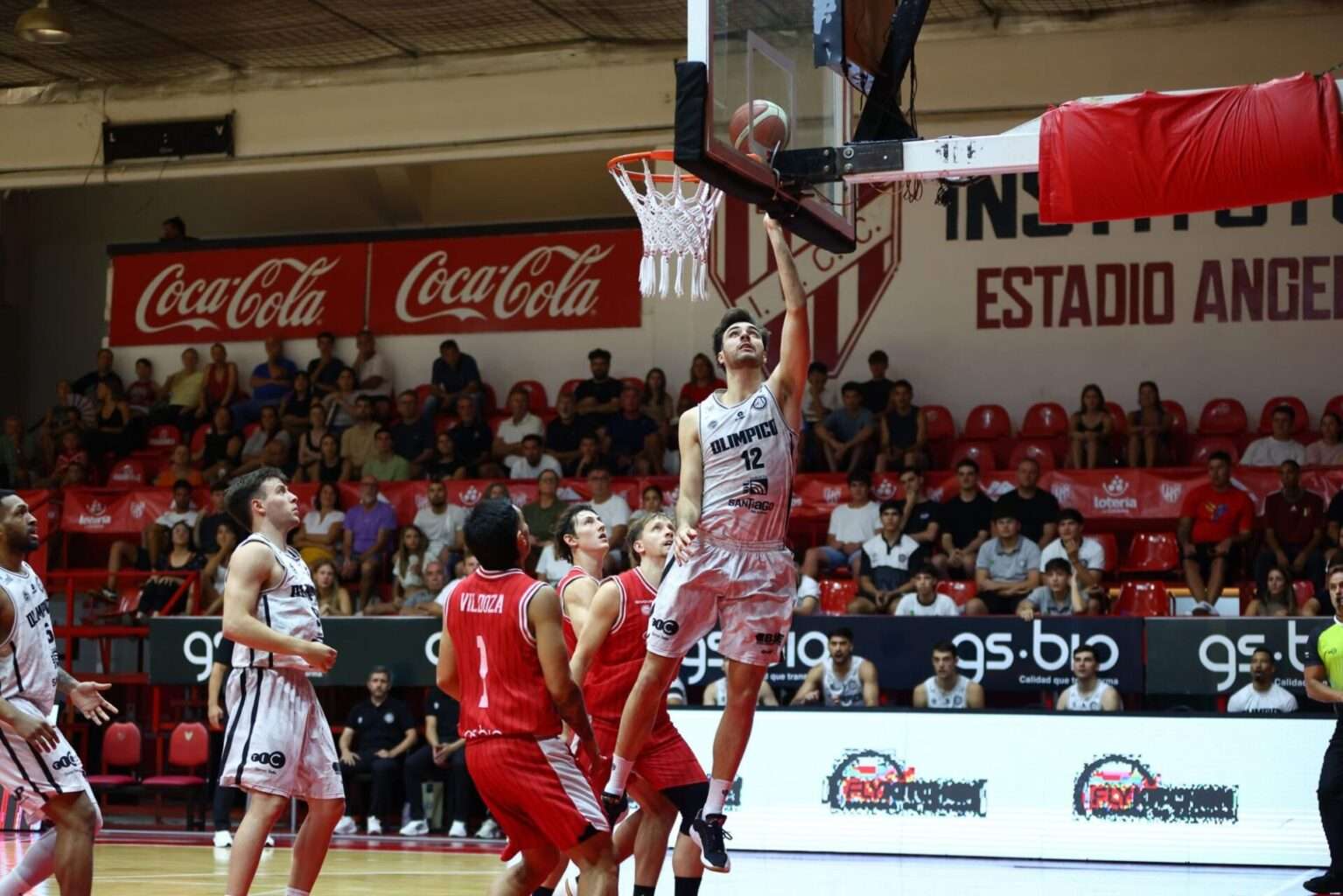 Gonzalo Bressan aportó claridad al ataque santiagueño.