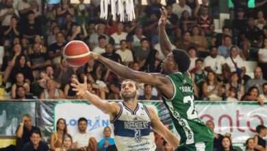 Dura lucha entre Enzo Filippetti y Brian Carabali