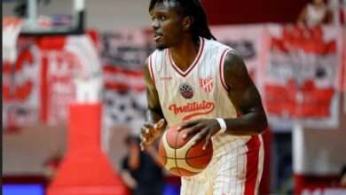 La seguridad de las manos de Anton Cook le dieron el triunfo a Instituto